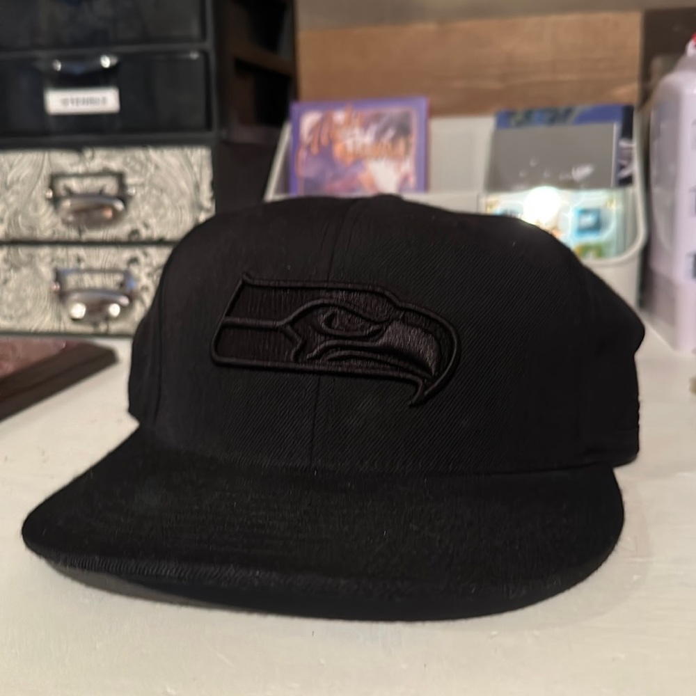 Reebok Seattle Seahawks size 7